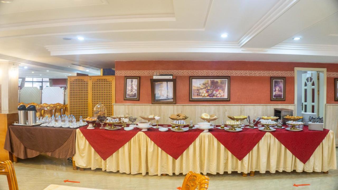 Hotel Atenas Tetouan Exterior photo