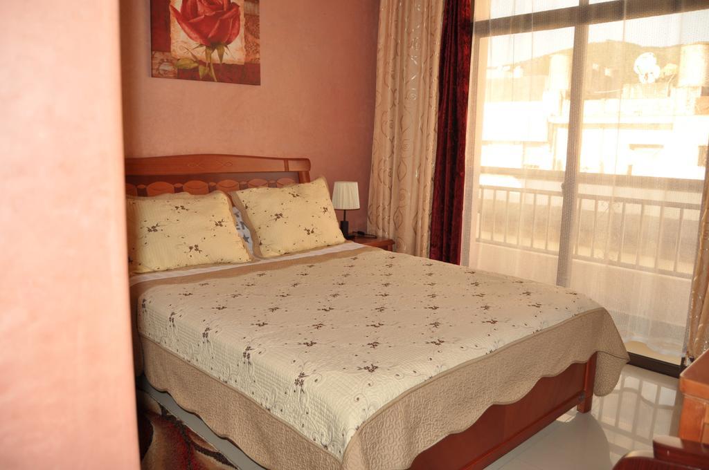 Hotel Atenas Tetouan Exterior photo